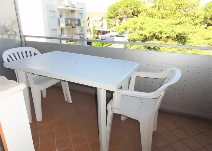 Modern With Balcony Διαμέρισμα *