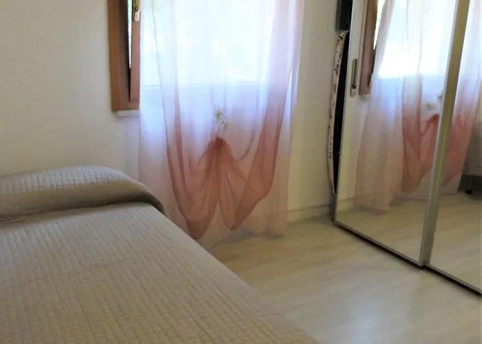 Modern With Balcony Apartamento