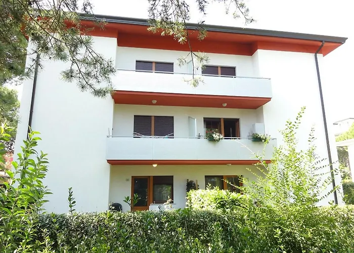 Modern With Balcony Διαμέρισμα *